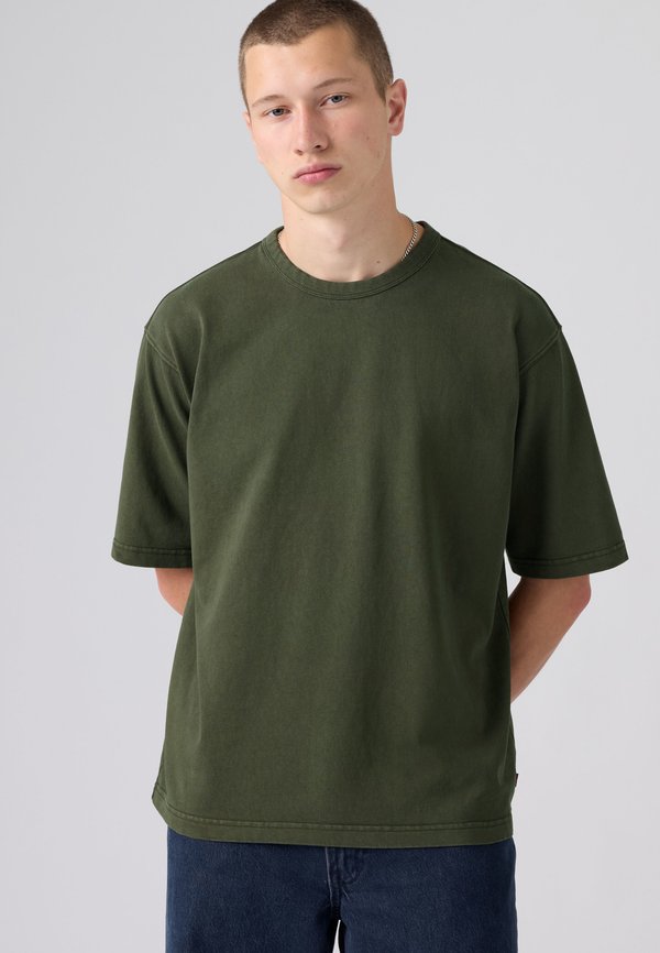 Levi's® HEAVYWEIGHT - Basic T-shirt - garment dye rosin