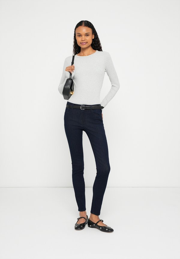 Armani Exchange