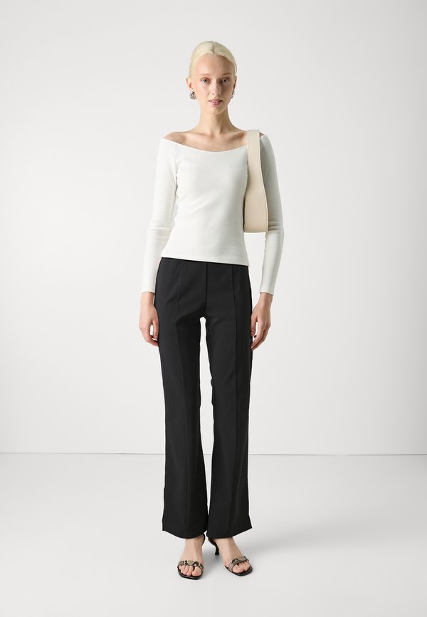 ONLY ONLFIONA FLARED SLIT PANT