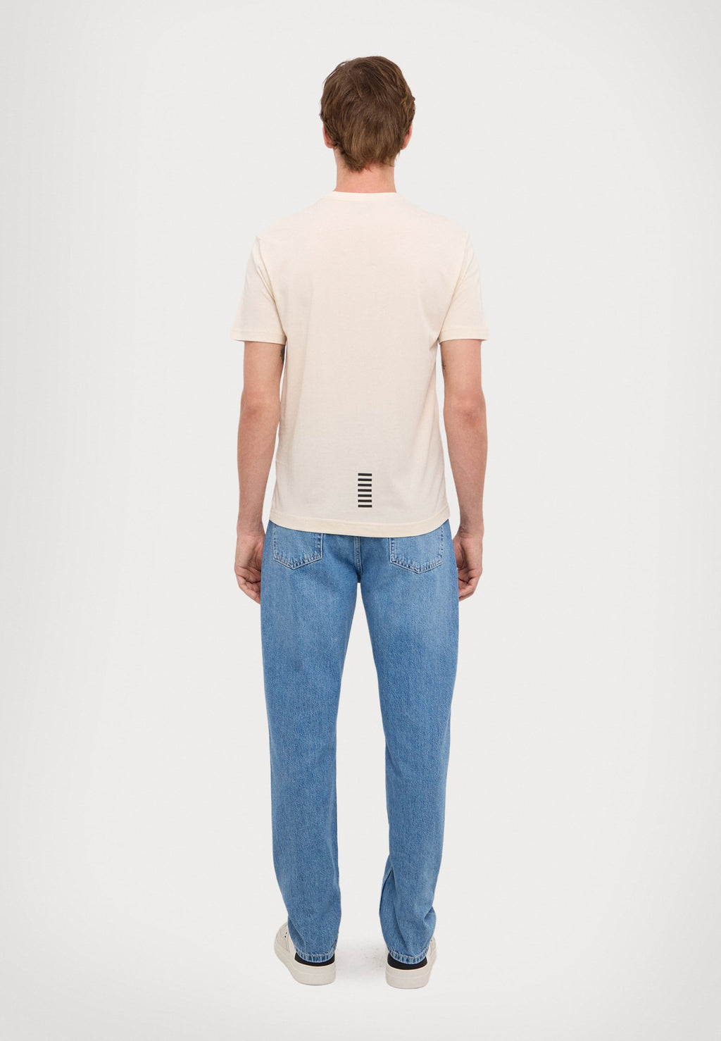 TRAIN CORE TEE UNISEX Media 4