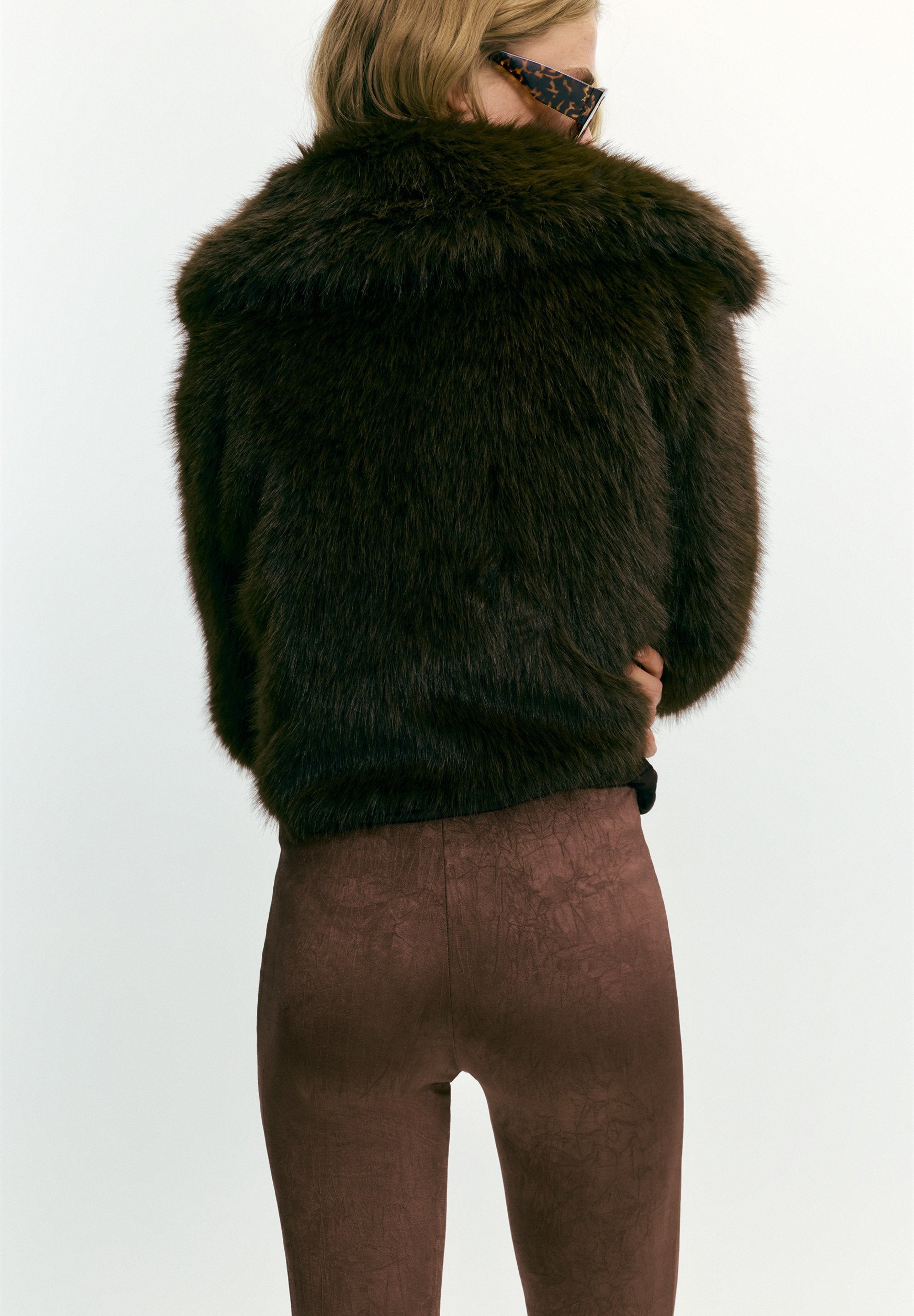 PULL&BEAR TEXTURED BELL BOTTOM