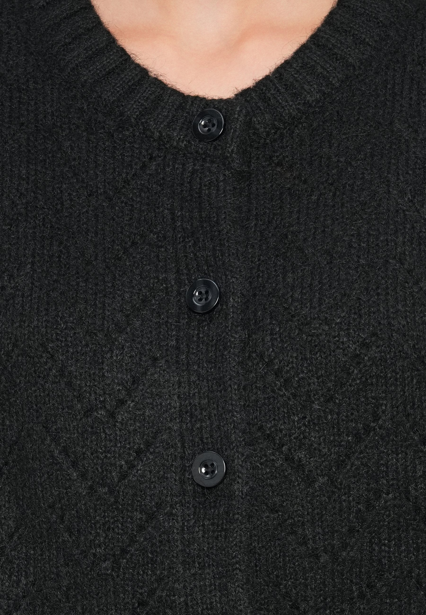 GAP FUZZY TEXTURE CARDI
