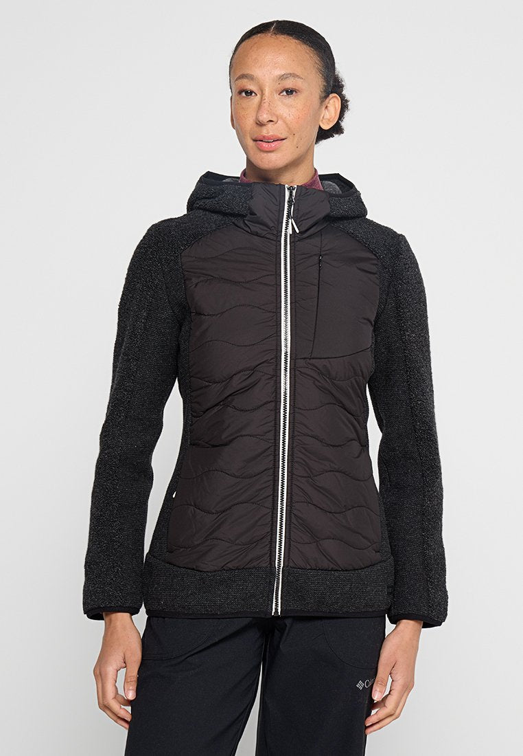Schwarze und graue Kapuzenjacke mit einem gesteppten Körper, strukturierten Ärmeln, Reißverschluss und einer Brusttasche. Glatte Innenausstattung.