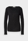 LONG SLEEVE BOAT NECK Media 1