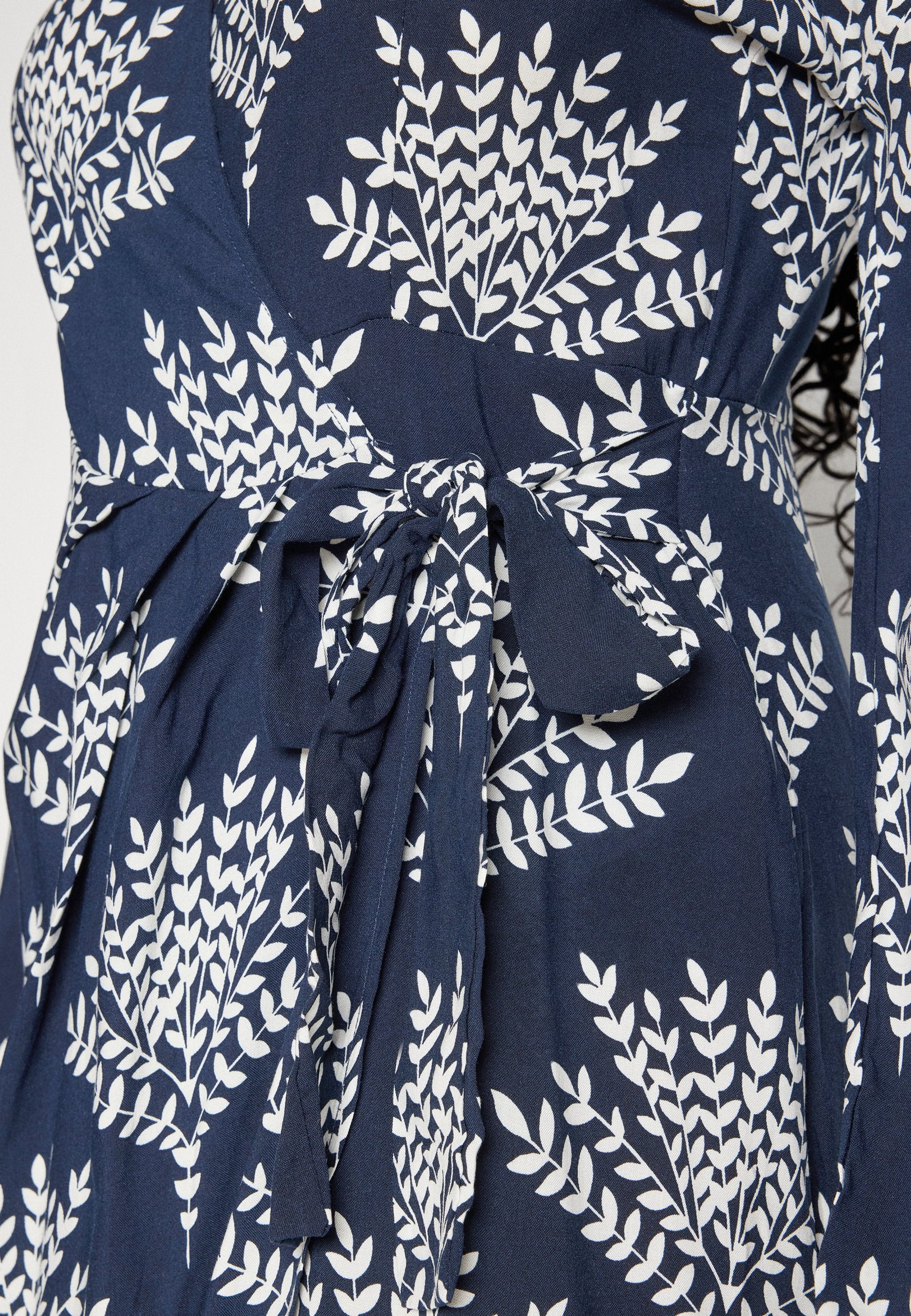 VILA VIANJA V-NECK DRESS
