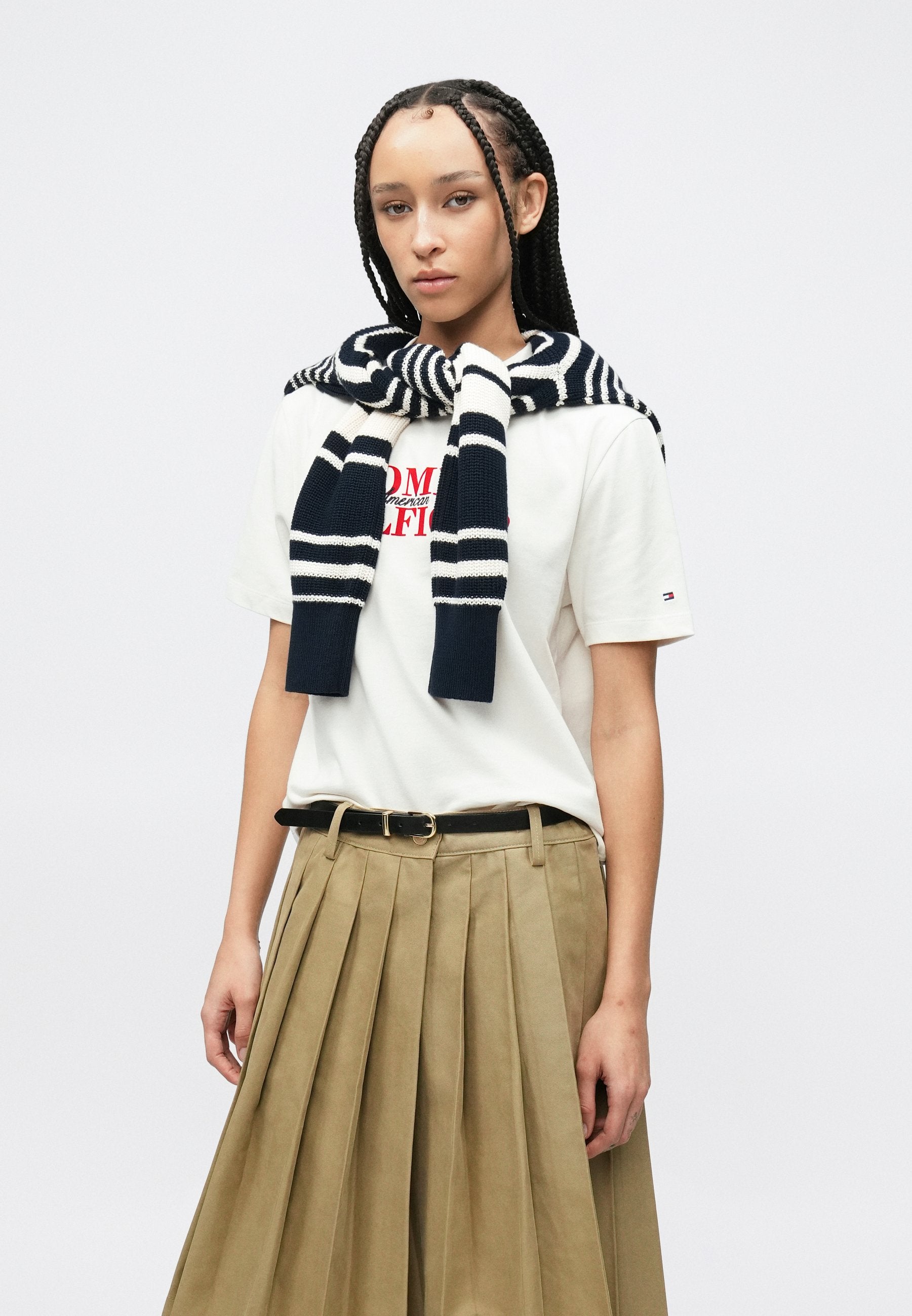CLASSIC FLOCK LOGO RELAXED T-SHIRT Media 5