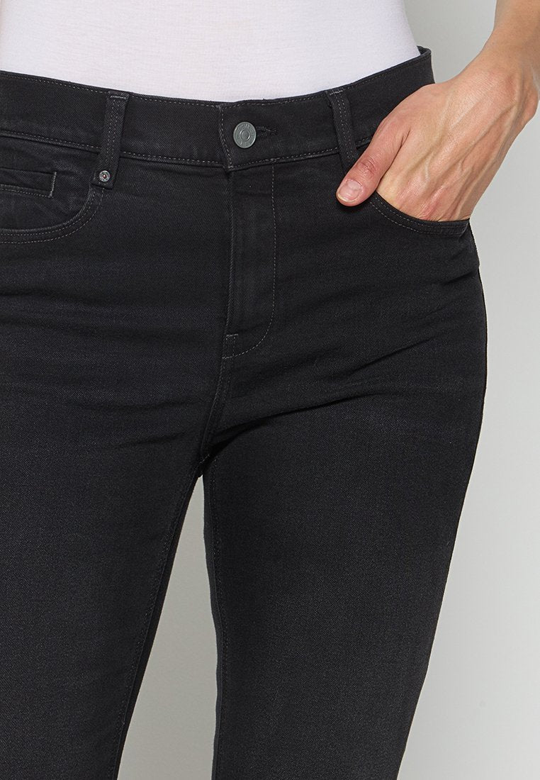 NOXER BOOTCUT Media 5