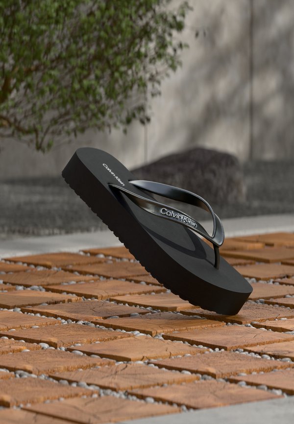Calvin Klein Pool slides - triple black