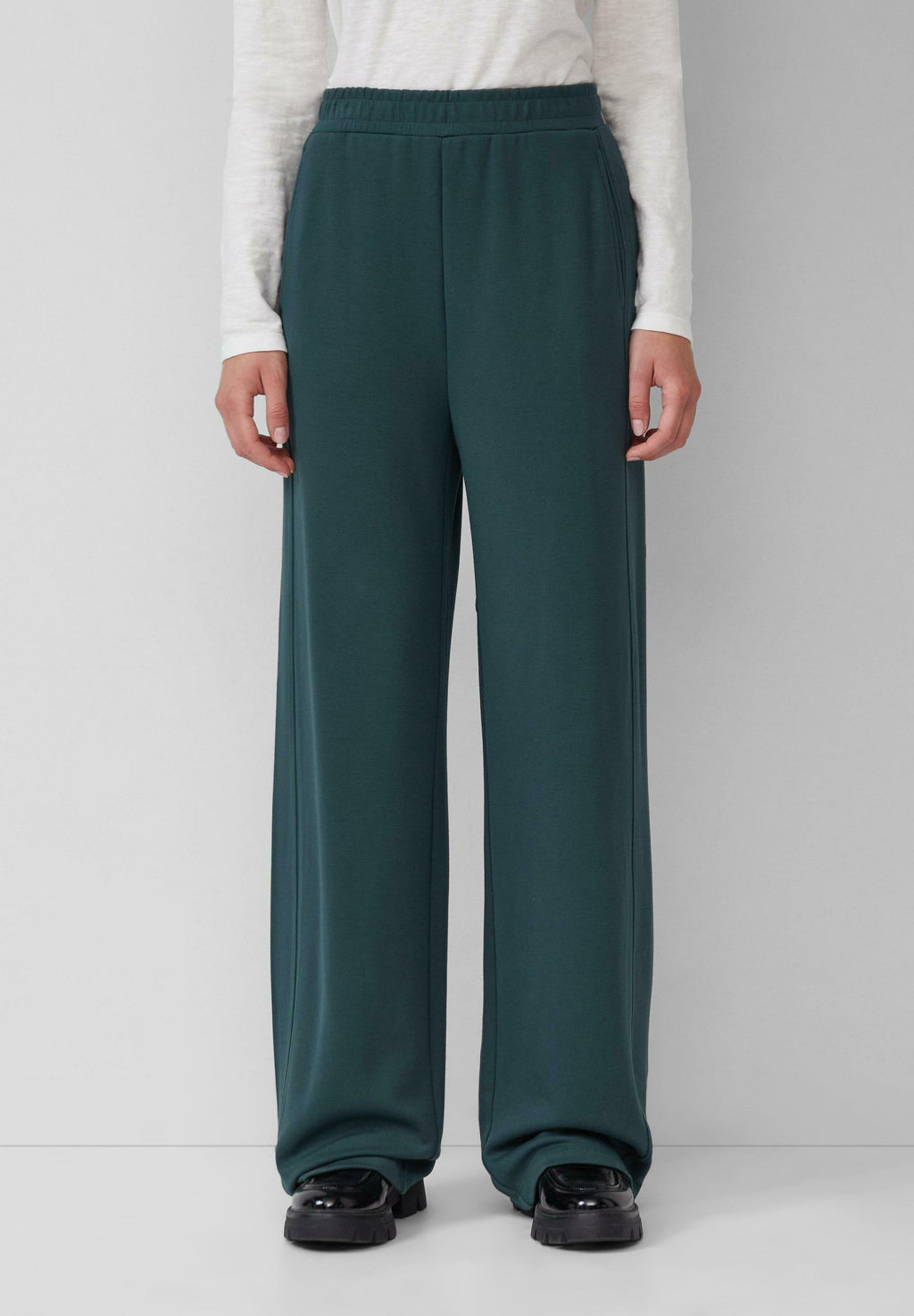 IM RELAXED FIT MIT WEITEM  Media 3