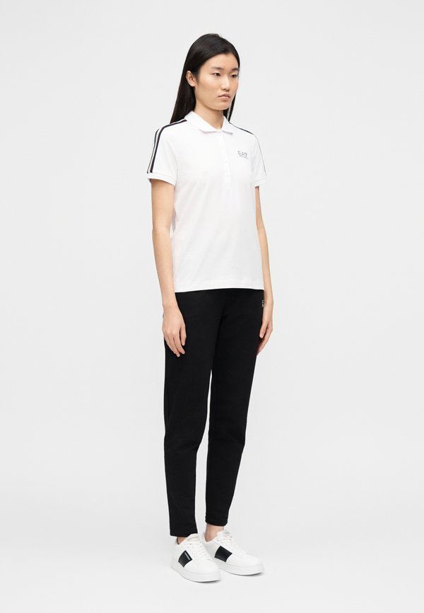 EA7 Emporio Armani
