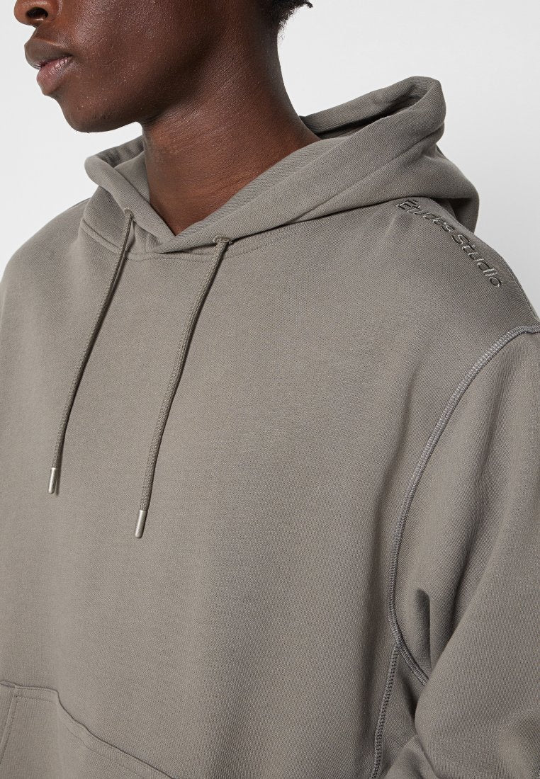 Études RELAXED FIT
