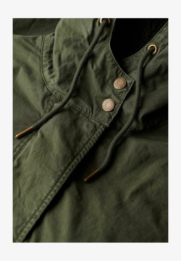 Superdry & Co MILITARY BORG FISHTAIL - Parka - army khaki