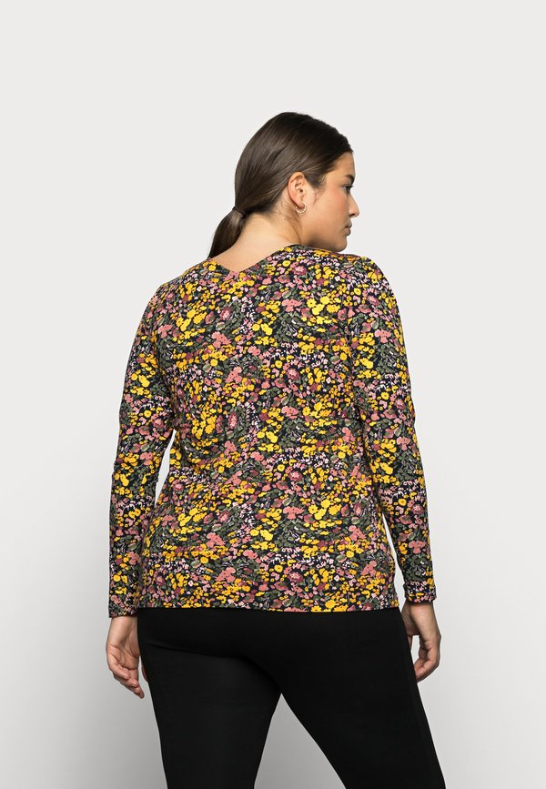 Mamalicious Curve MLBETSY TESS