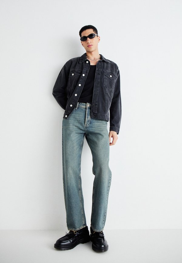 Jack & Jones Loose-fit JJIEDDIE JJORIGINAL SQ 543 LN