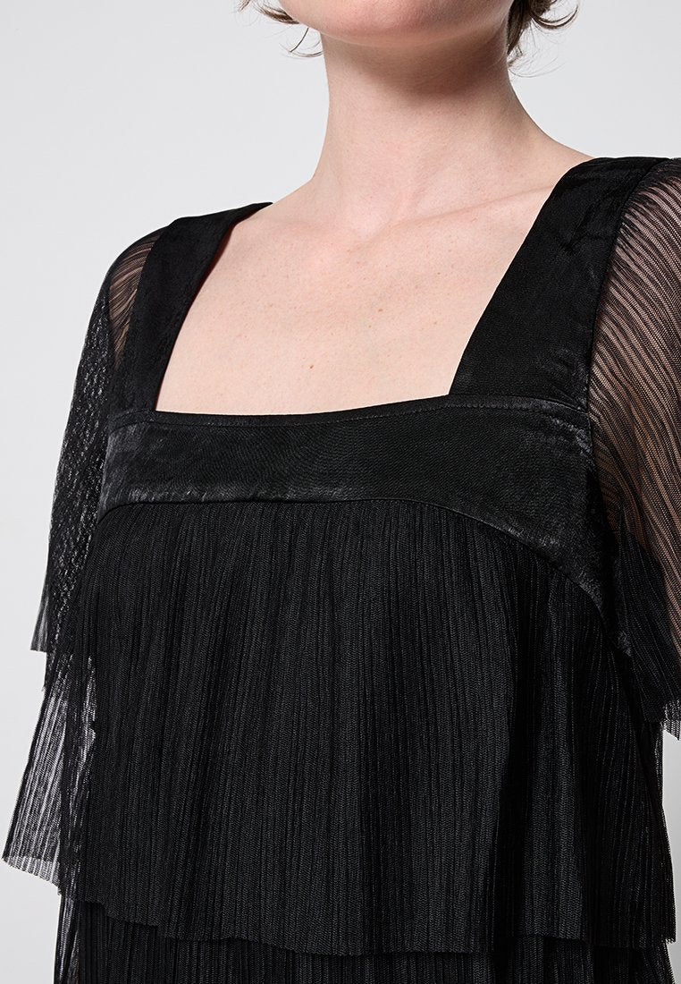 DKNY
