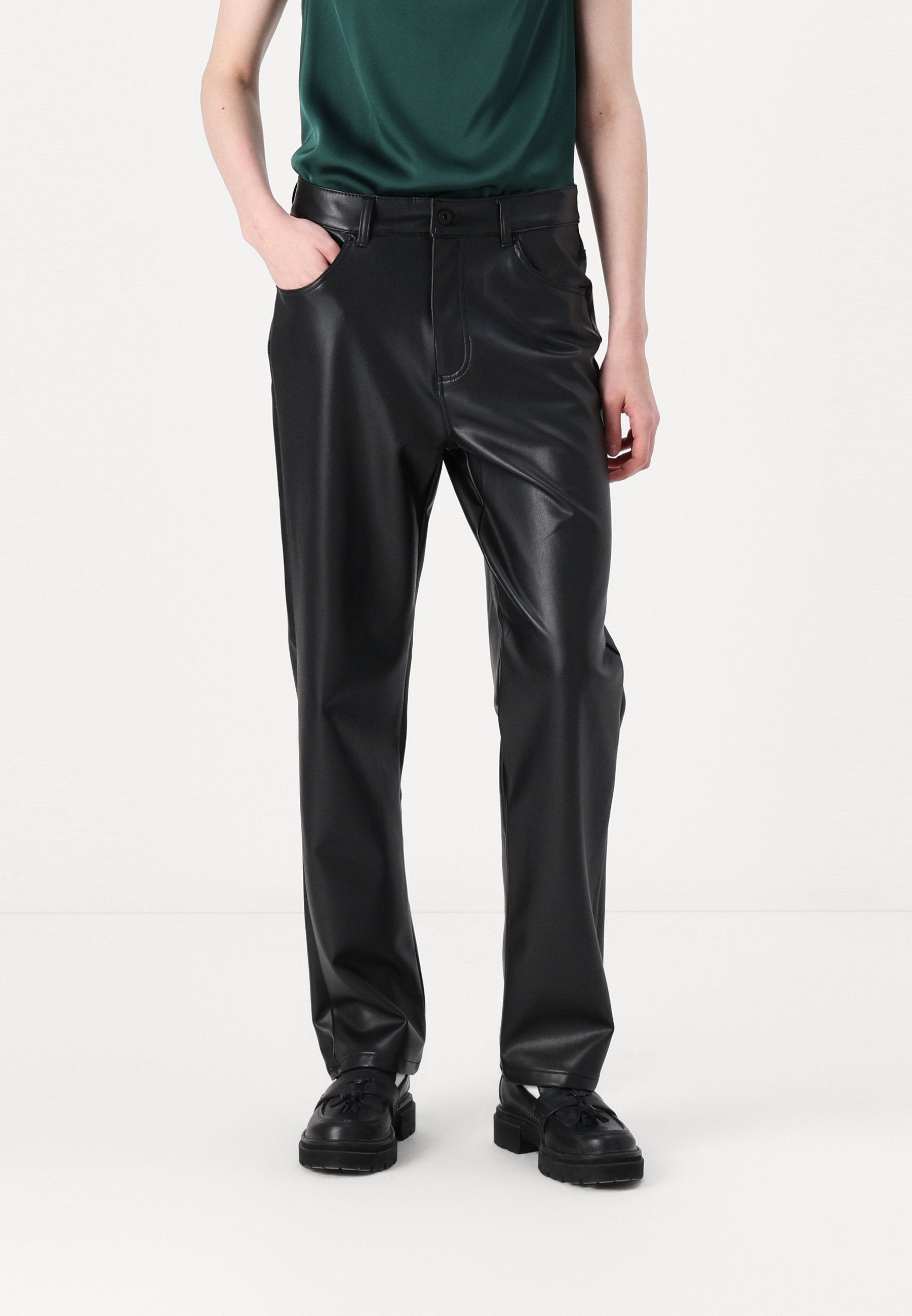 ONLRIVER STAR PANT Media 3