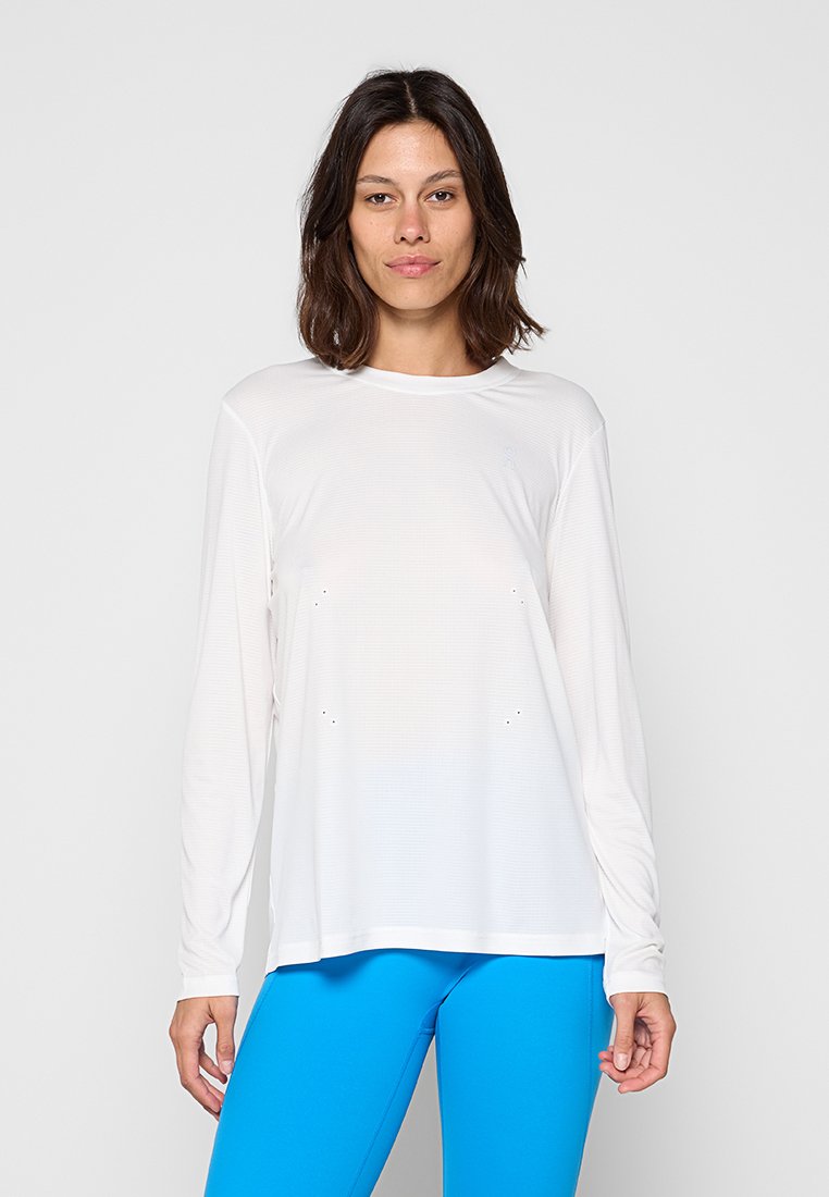 On Sport T-Shirt Media 1
