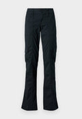 Schwarze Cargo-Hosen mit geradem Bein, hergestellt aus strapazierfähigem Material. Mit zwei Seitentaschen mit Klappen und Knopfverschlüssen.