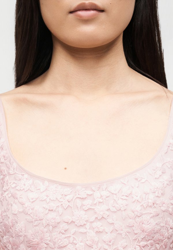 Needle & Thread SLEEVELESS SCOOP NECK ANKLE GOWN