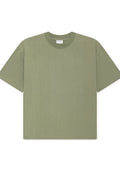 Olivegrünes Baumwoll-T-Shirt mit Rundhalsausschnitt und kurzen Ärmeln, locker geschnitten und ohne sichtbare Logos oder Muster.