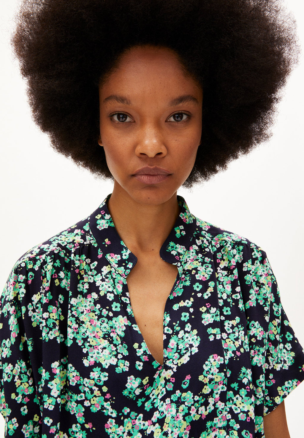 STAACY DITSY FLORAL  Media 5