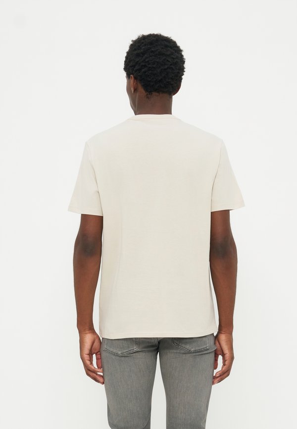 Calvin Klein Jeans