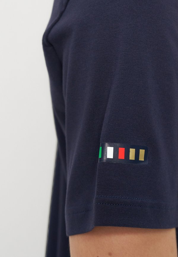 EA7 Emporio Armani
