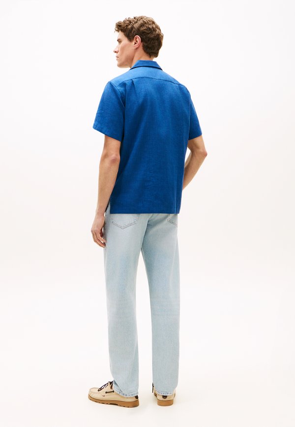 Tommy Hilfiger AMP