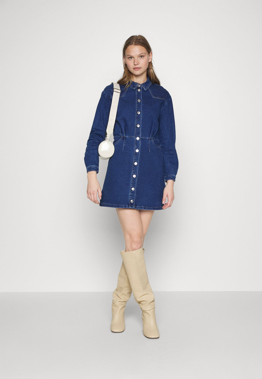 ONLFLEUR BUTTON DRESS Media 2