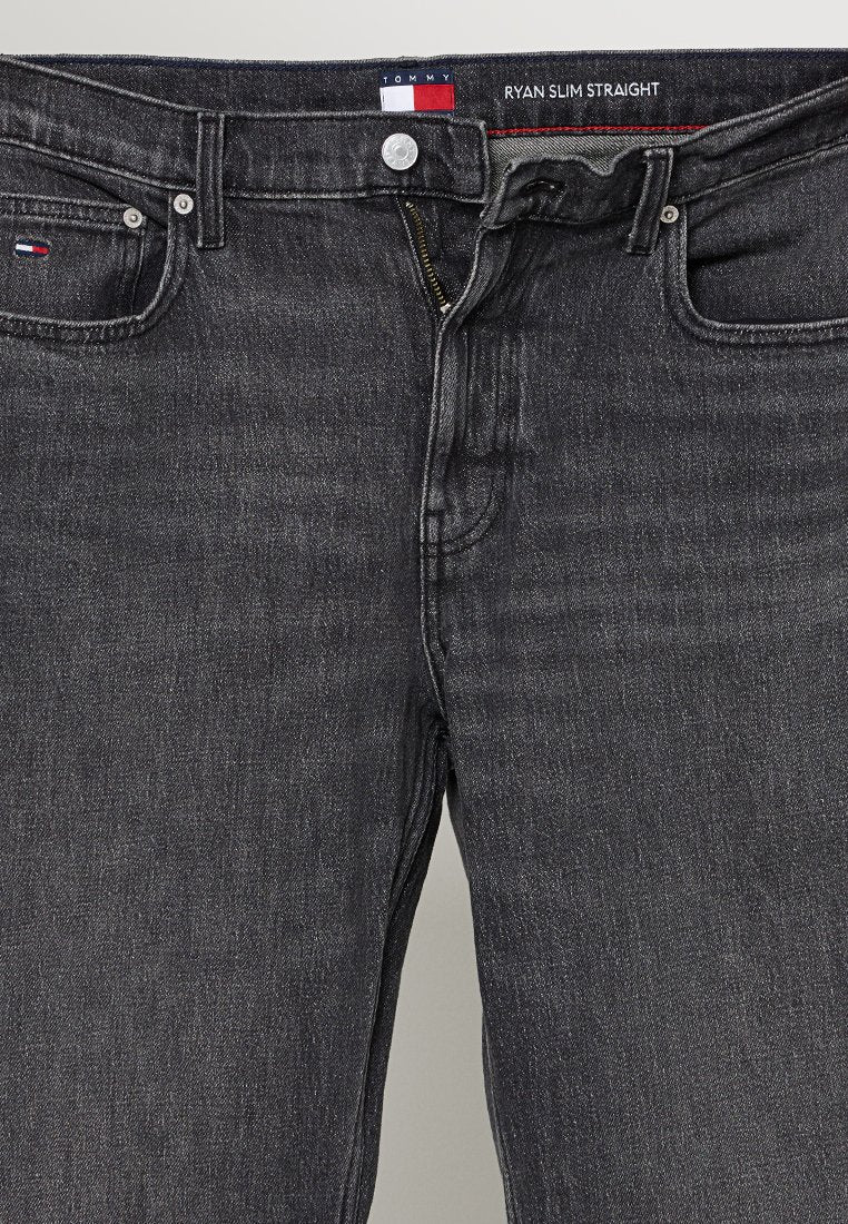RYAN SLIM FIT Media 4