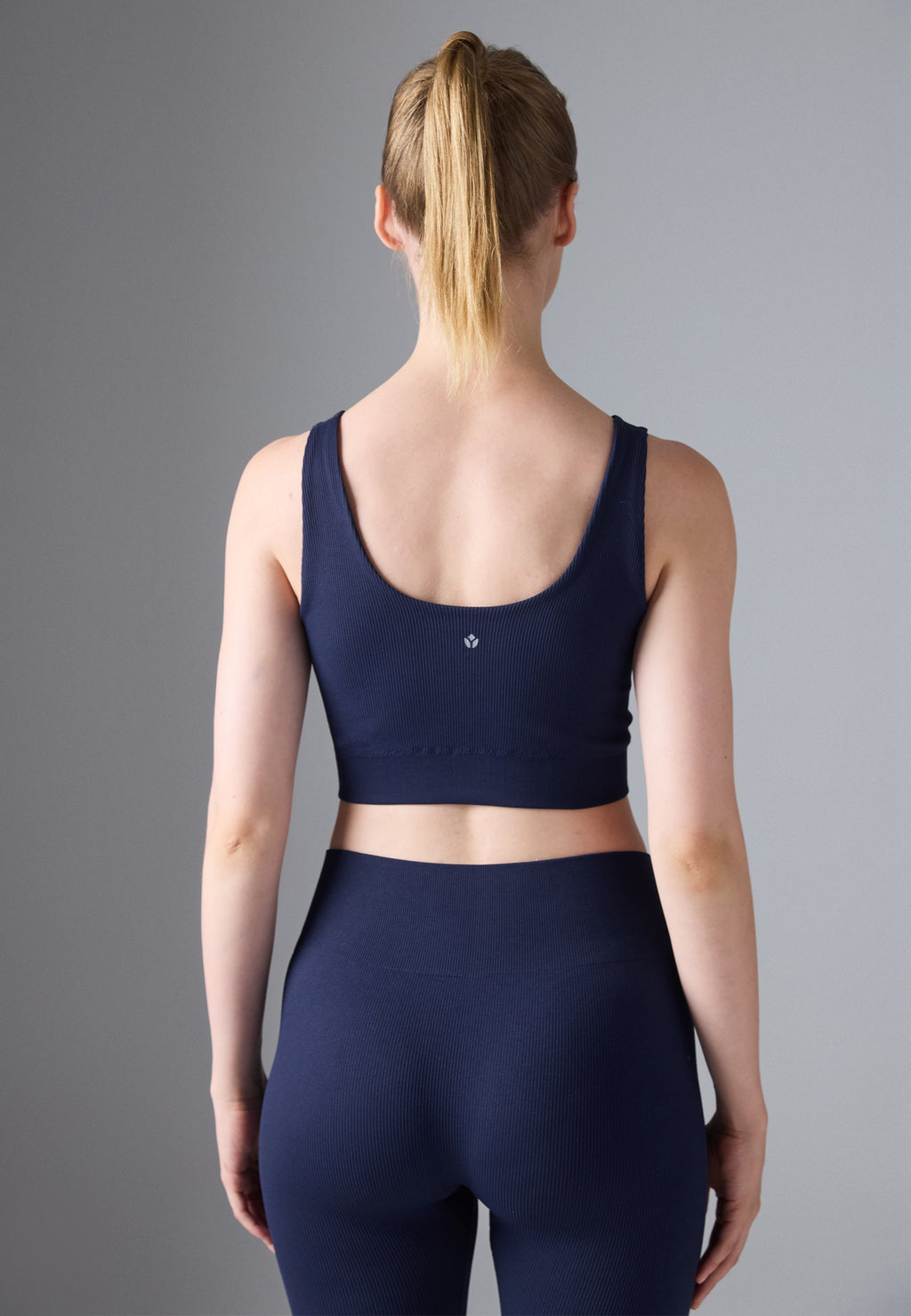 Even&Odd active MEDIUM SUPPORT SEAMLESS RIB SPORTS BRA