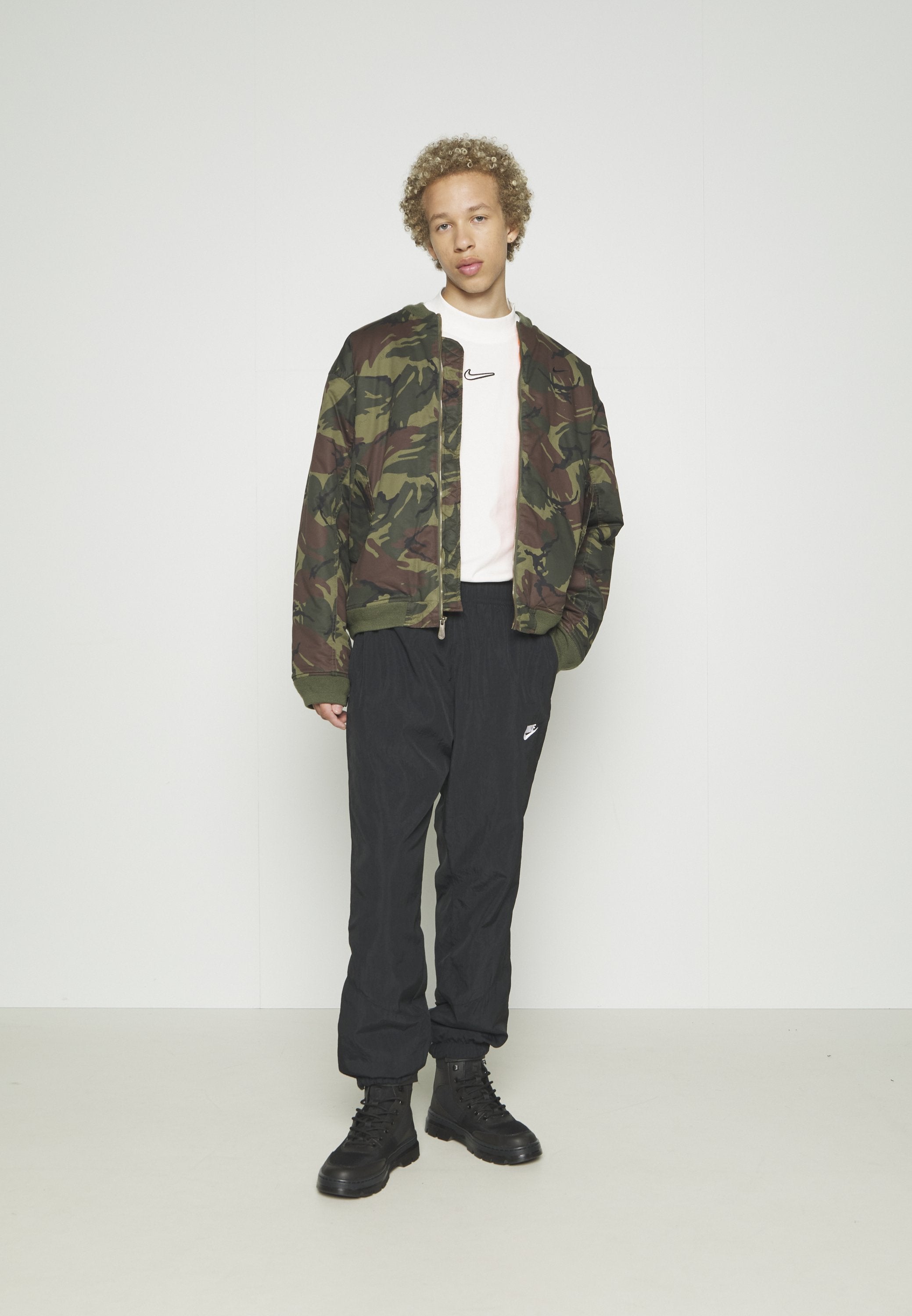 Nike Sportswear FLIGHT