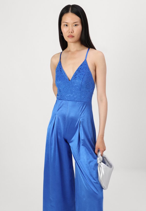 WAL G. TATIANA BACKLESS