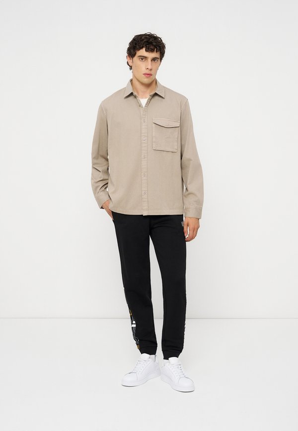 EA7 Emporio Armani