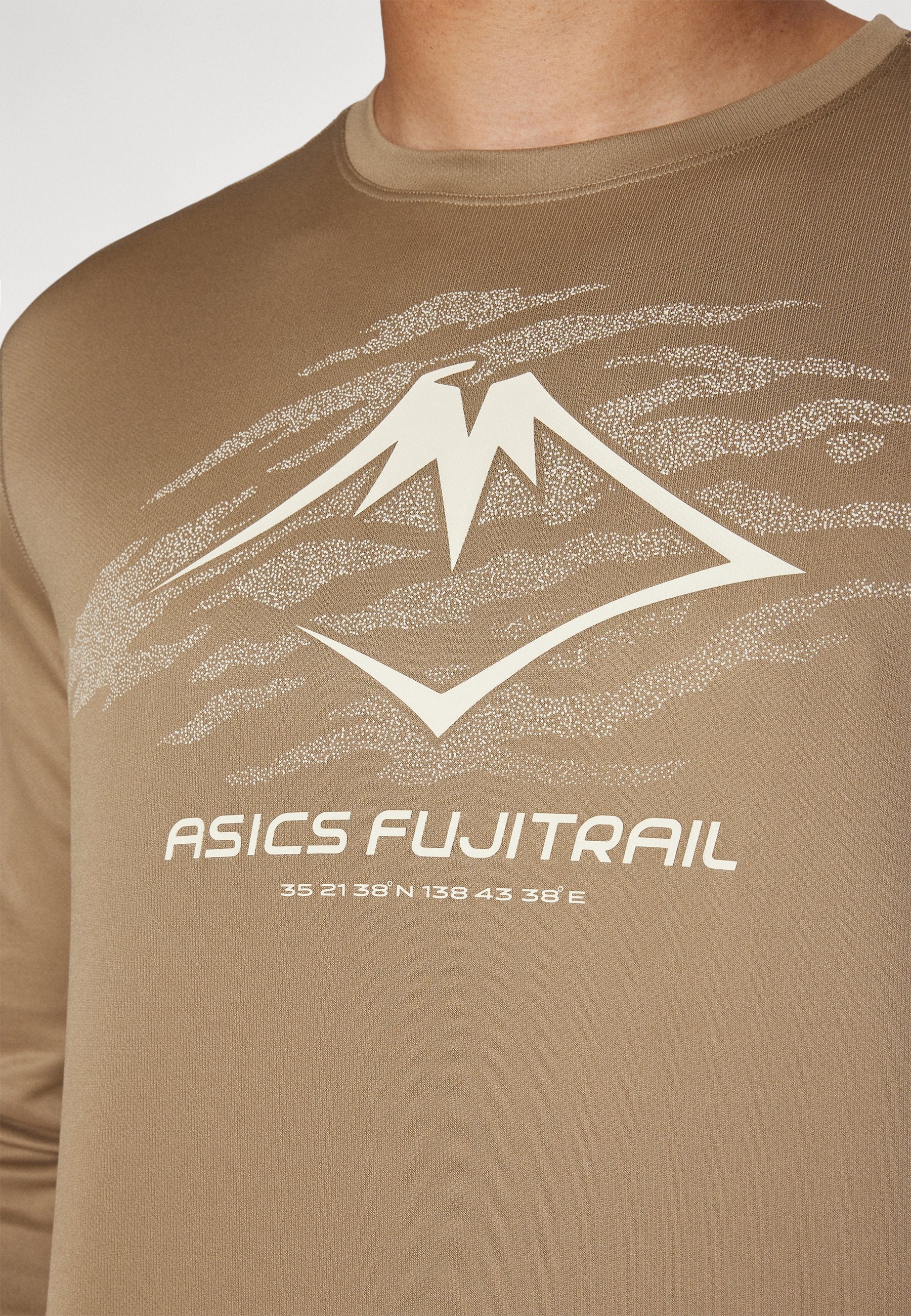 ASICS FUJITRAIL LOGO TOP