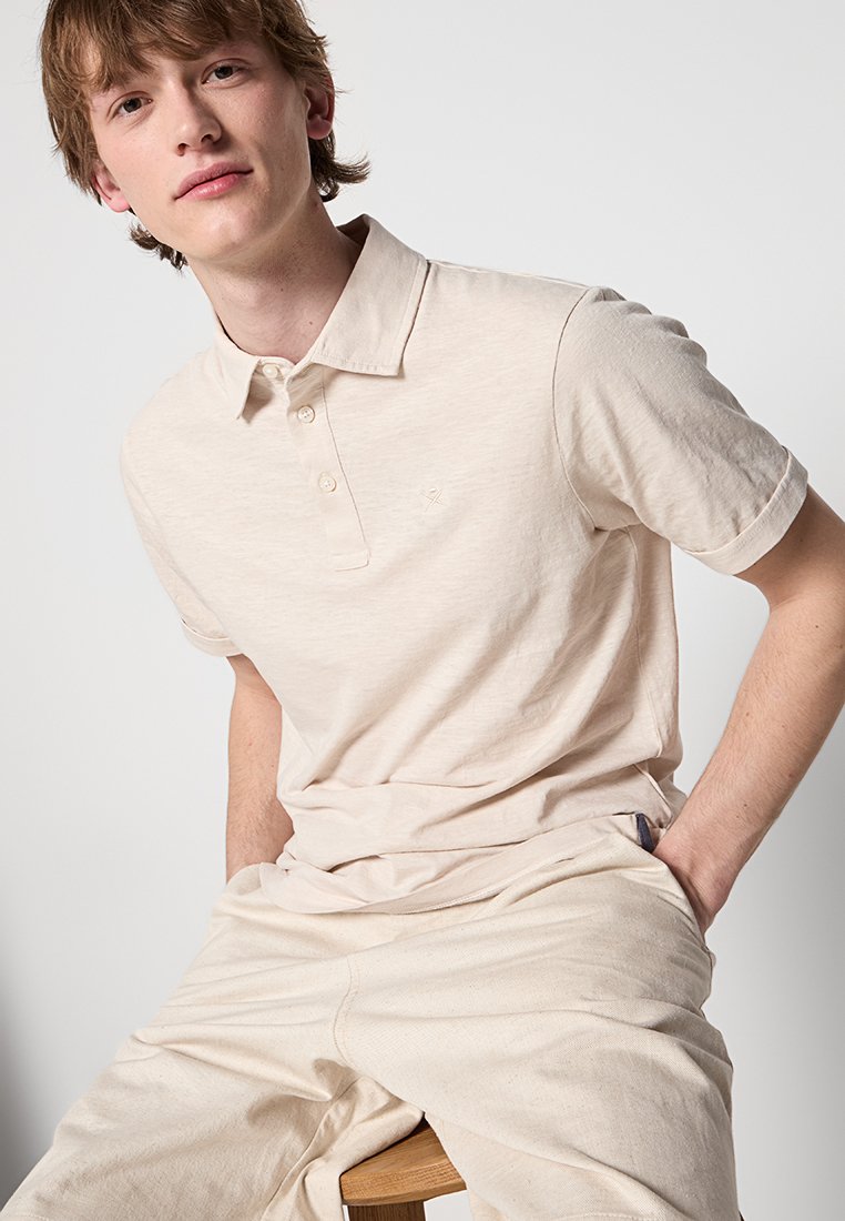 Hackett London