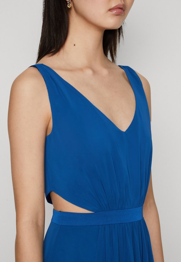 Swing CUT OUT DRESS