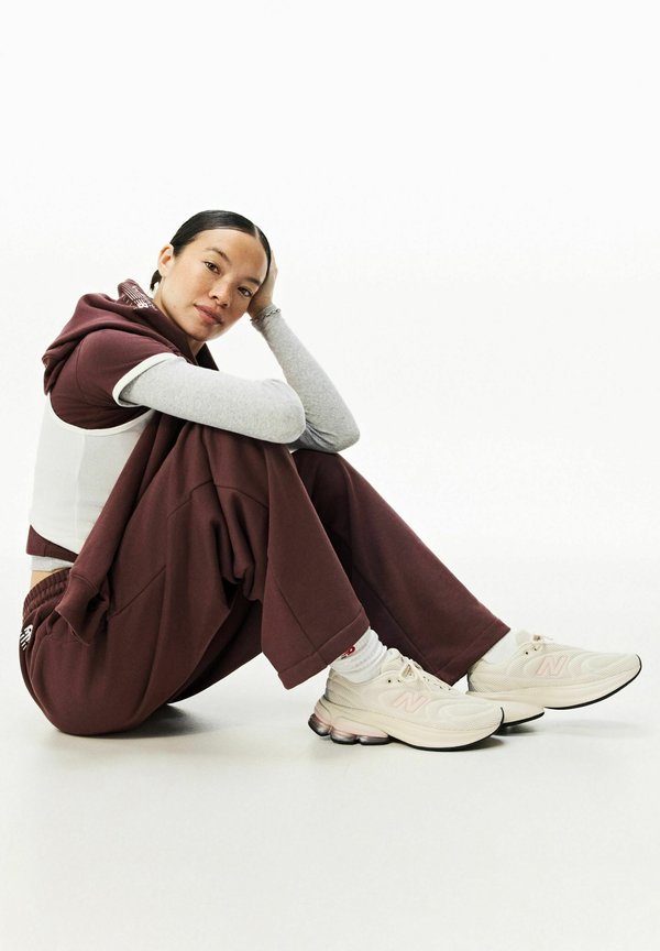 New Balance 5030 UNISEX - Trainers - linen pink chalk