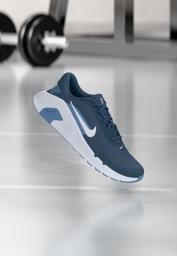 Nike Performance FLEX TRAIN - Training shoe - diffused blue/white/work blue