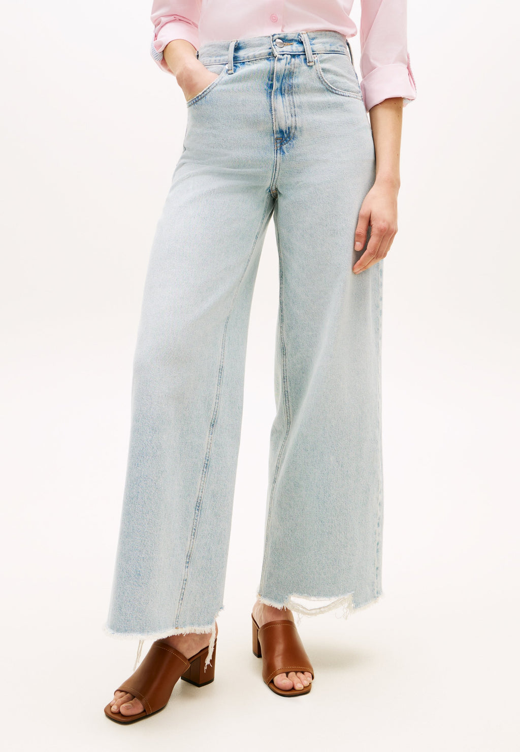 70S HIGH RISE WIDE LEG JEANS Media 3