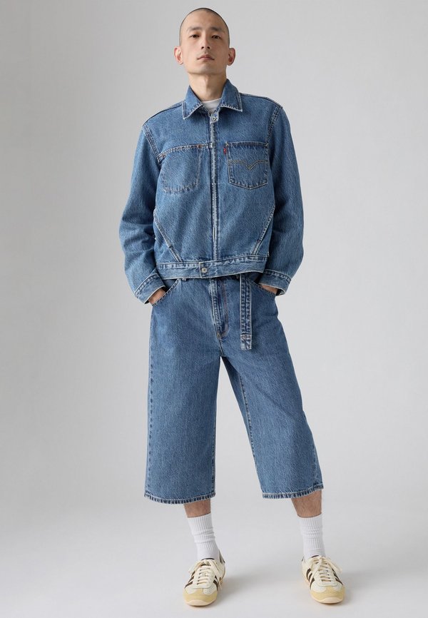 Levi's® TWISTED BAGGY CAPRI