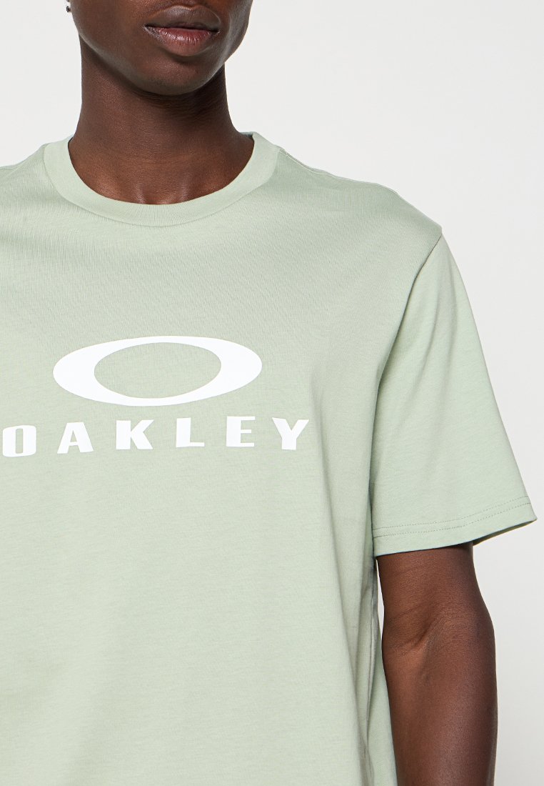 Oakley BARK