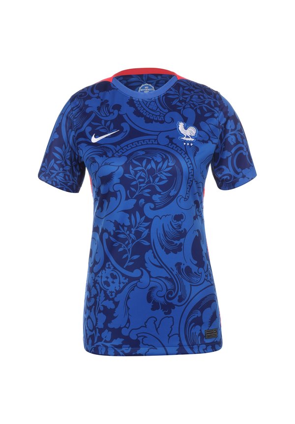 Nike Performance