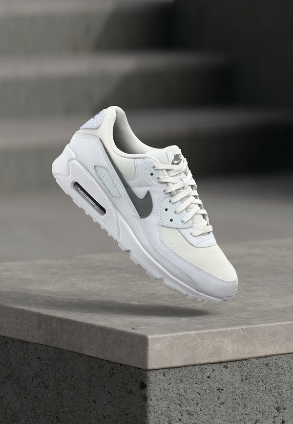 Nike Sportswear AIR MAX 90 SE - Trainers - white/smoke grey