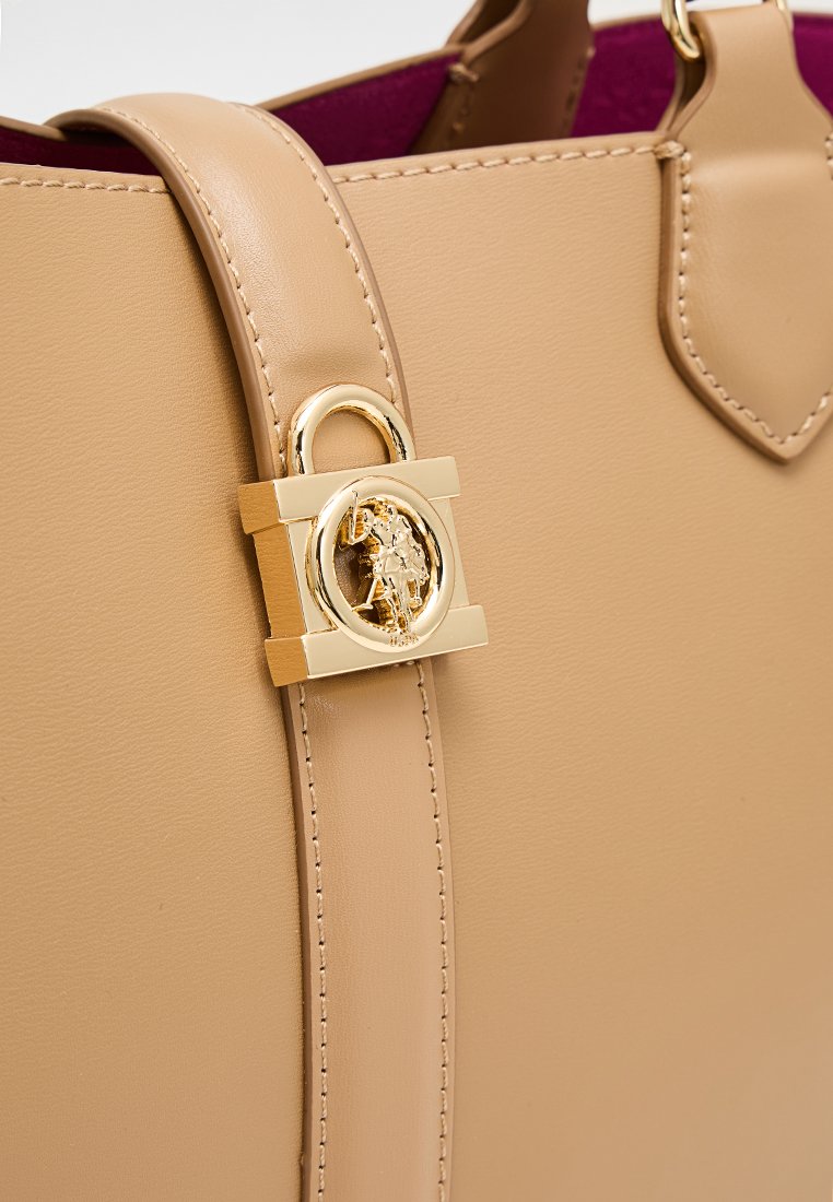 U.S. Polo Assn. PHOENIX