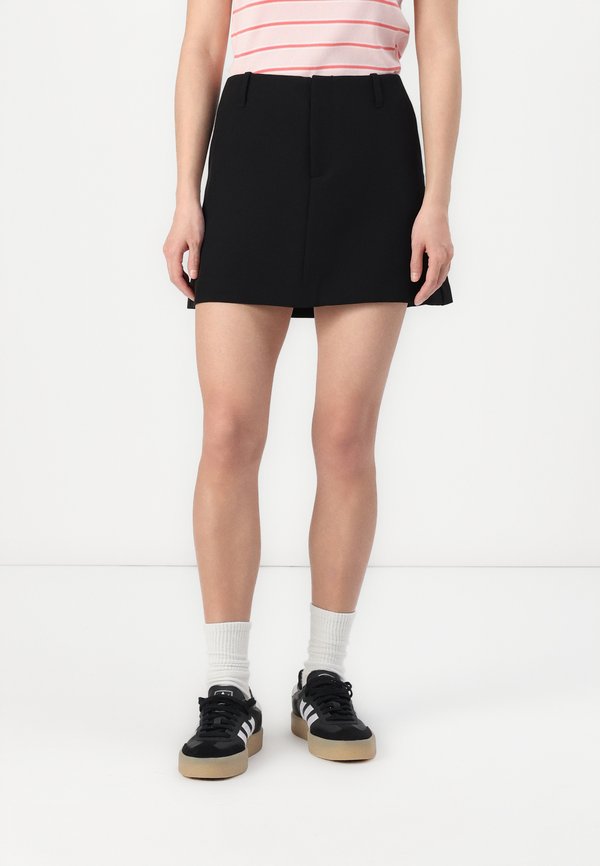 GAP TECH STRETCH SKORT