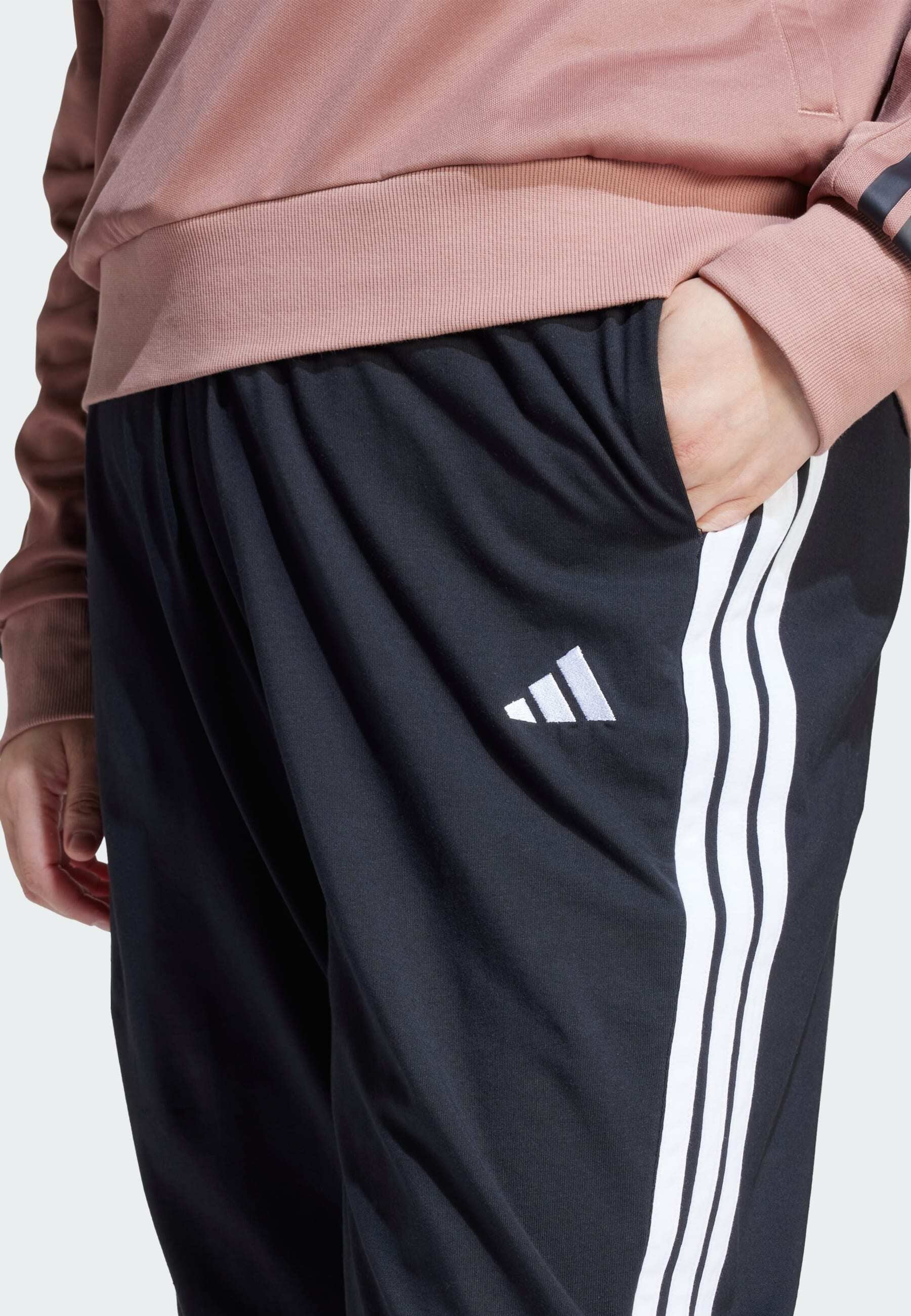 adidas Sportswear ESSENTIALS 3 STRIPES JOGGER  (PLUS SIZE)