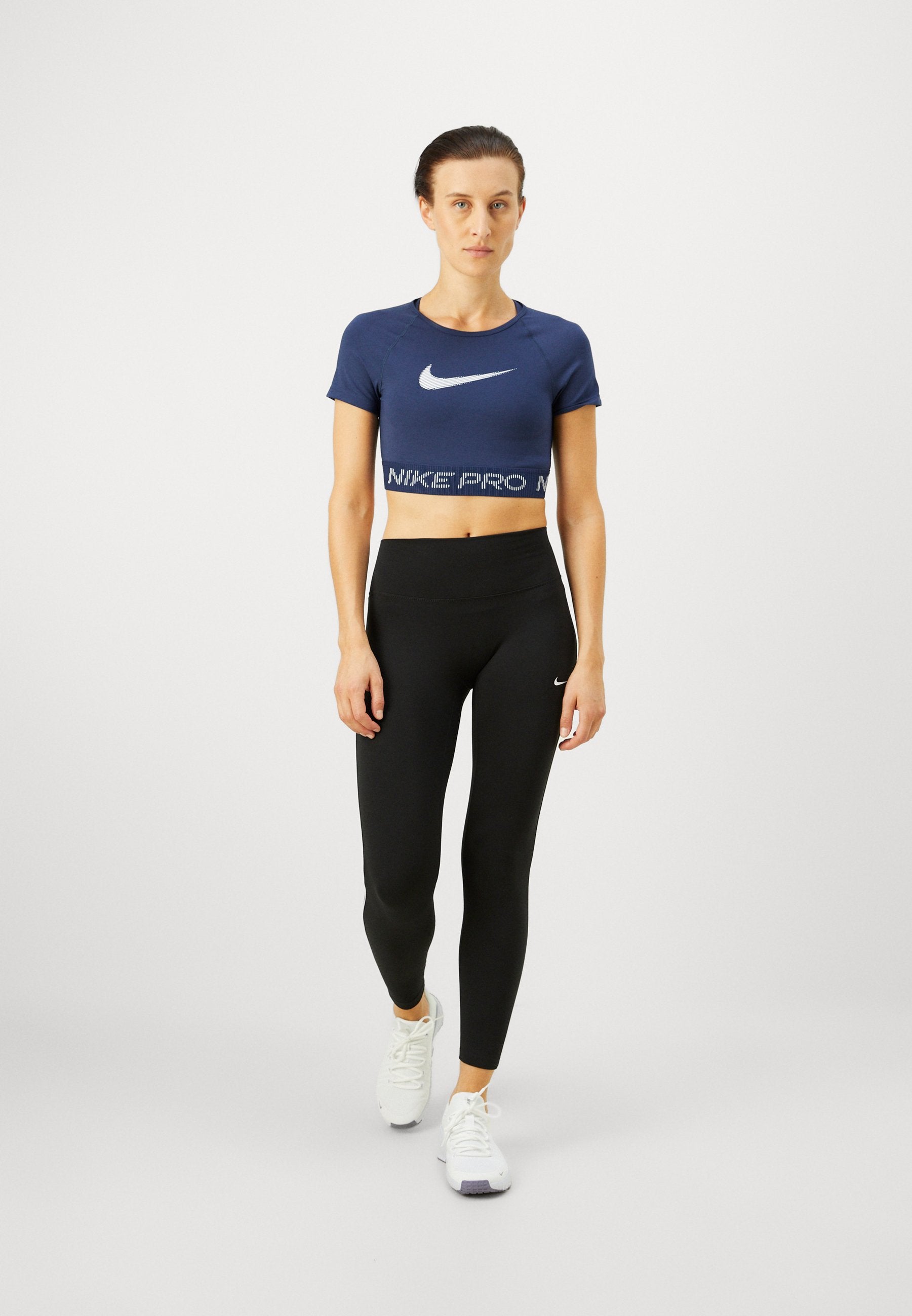 Nike Performance