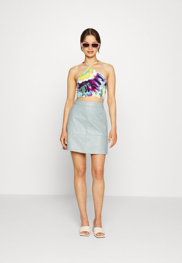 Missguided Petite HALTERNECK CROP