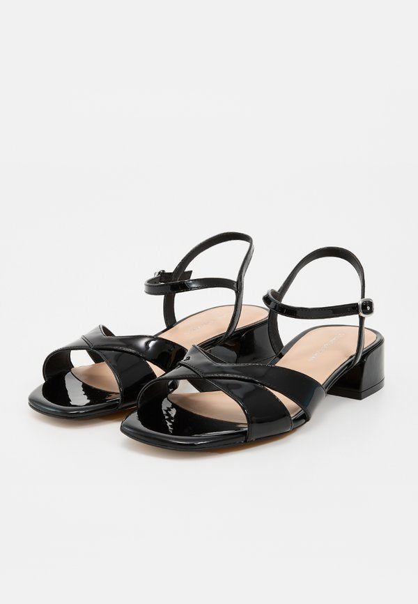 Stuart Weitzman MIAMI